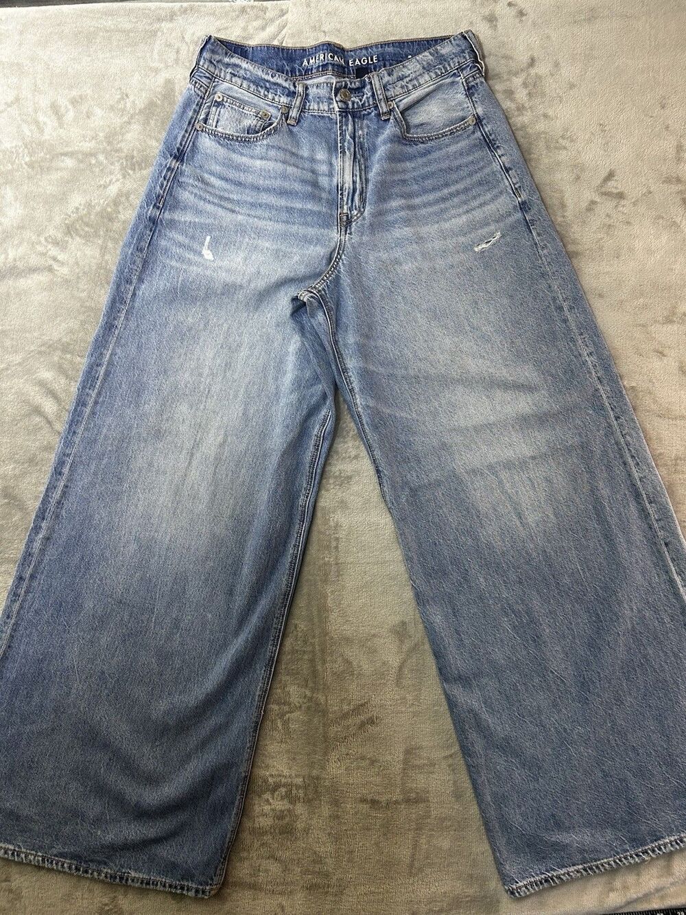 American Eagle Outfitters Faded Blue Wide-Leg Jeans